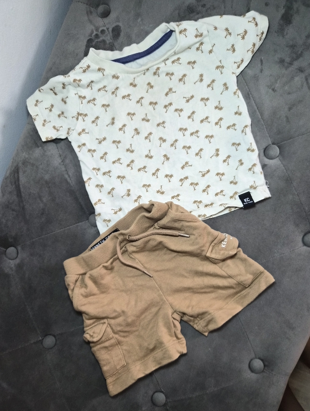 Kenneth Cole Palm-Print Tee And Tan Cargo Shorts Set Summer